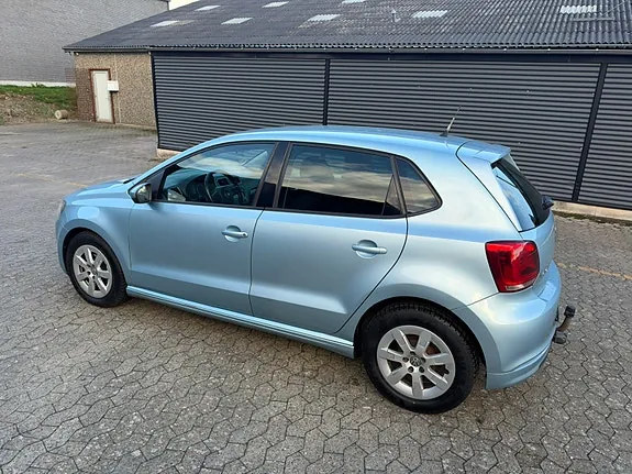 Volkswagen Polo 2012 photo 2