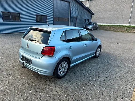 Volkswagen Polo 2012 photo 4