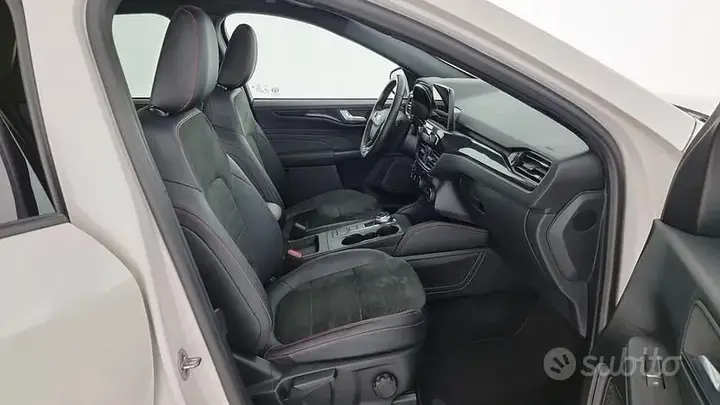 Ford Kuga 2022 photo 2