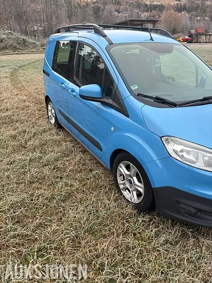 Ford Transit Courier 2014 photo 3