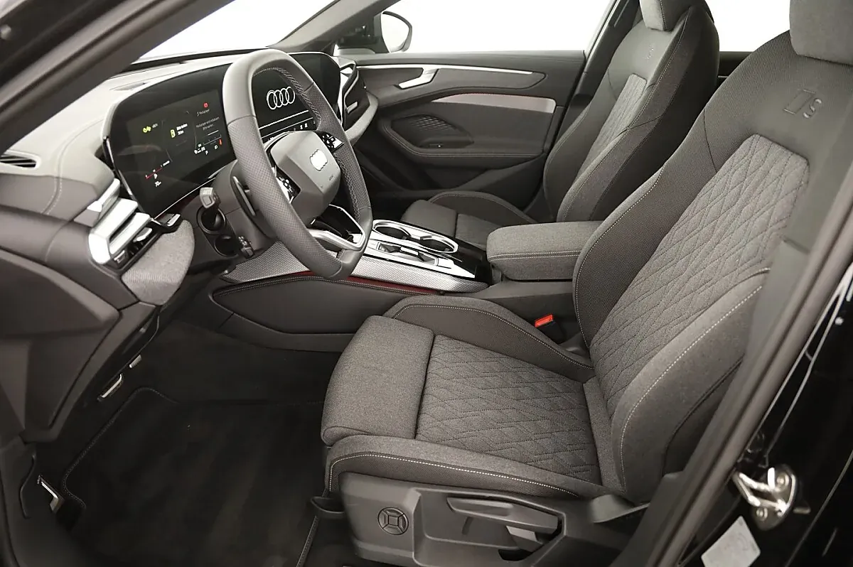 Audi A6 2025 photo 3