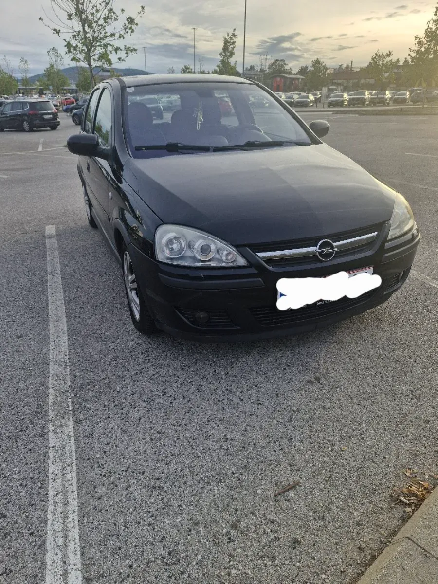 Opel Corsa 2004 photo 2