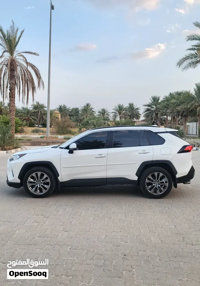 Toyota Rav 4 2019 photo 3