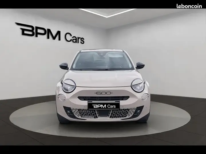 Fiat 600 2025 photo 2
