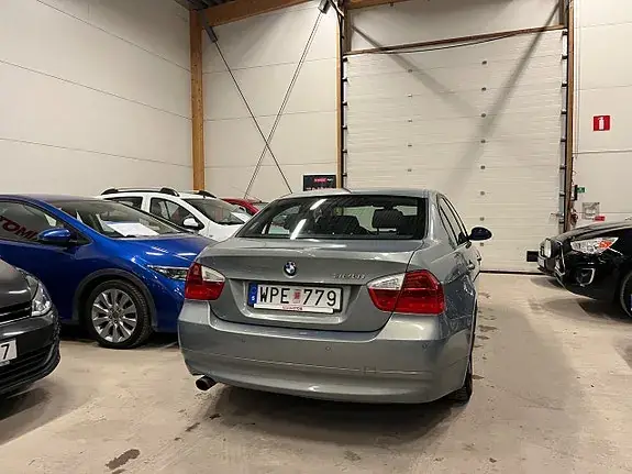 BMW 320I 2005 photo 4