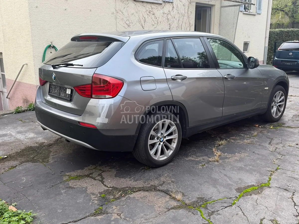 BMW X1 2010 photo 4