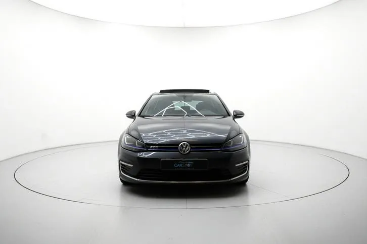 Volkswagen Golf 2015 photo 2