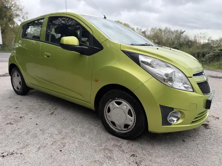 Chevrolet Spark 2010 photo 2
