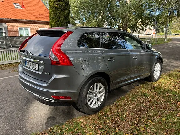Volvo Xc60 2017 photo 2