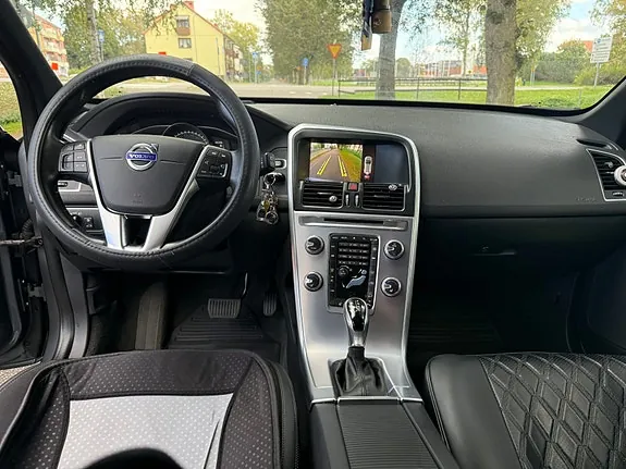 Volvo Xc60 2017 photo 5