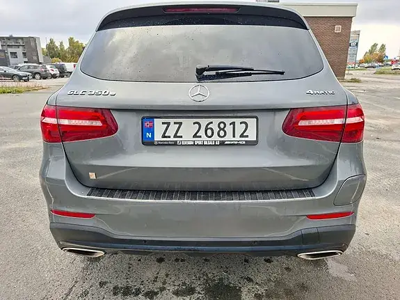 Mercedes-Benz Glc 350 E 2018 photo 2