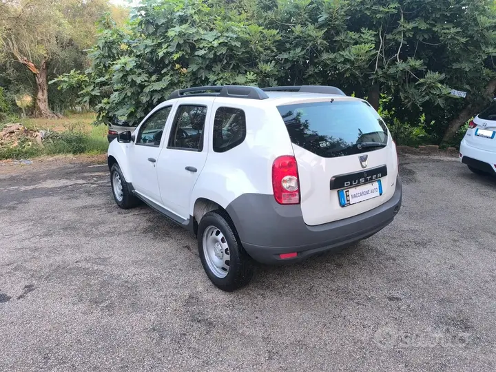 Dacia Duster 2012 photo 5