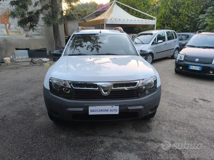 Dacia Duster 2012 photo 3