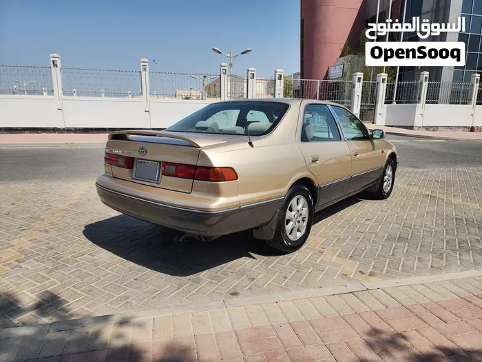 Toyota Camry 2000 photo 3
