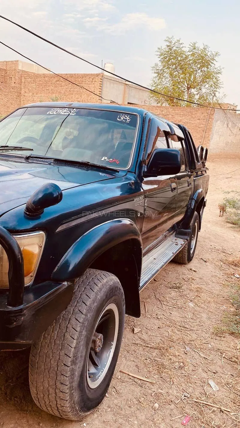 Toyota Hilux