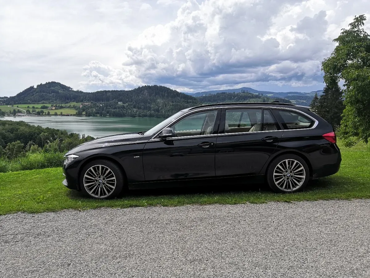BMW 3 Series 2017 photo 3