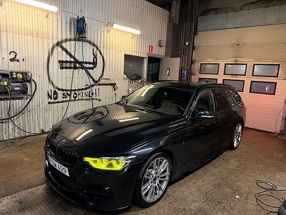 BMW 330I