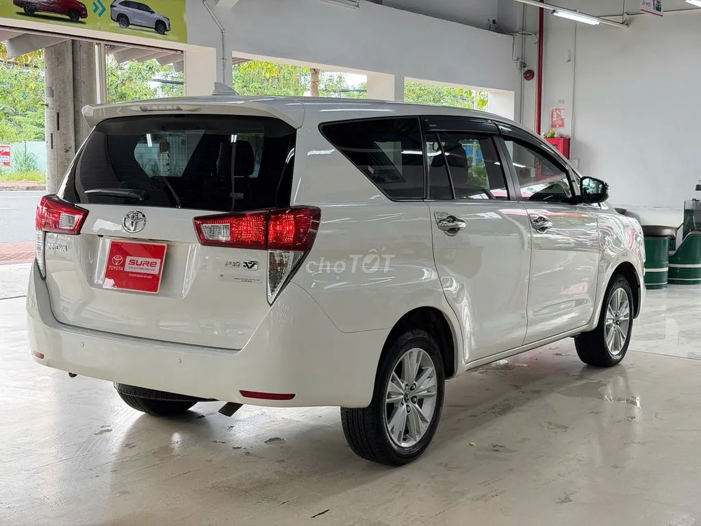 Toyota Innova 2018 photo 5