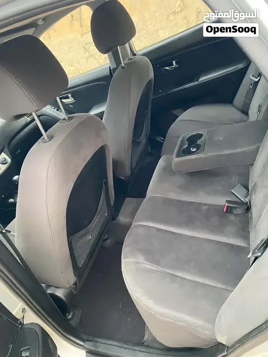 Hyundai Elantra 2010 photo 2