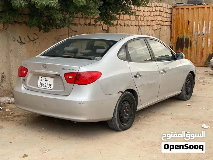 Hyundai Elantra 2010 photo 3