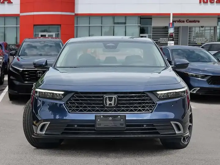 Honda Accord 2026 photo 2