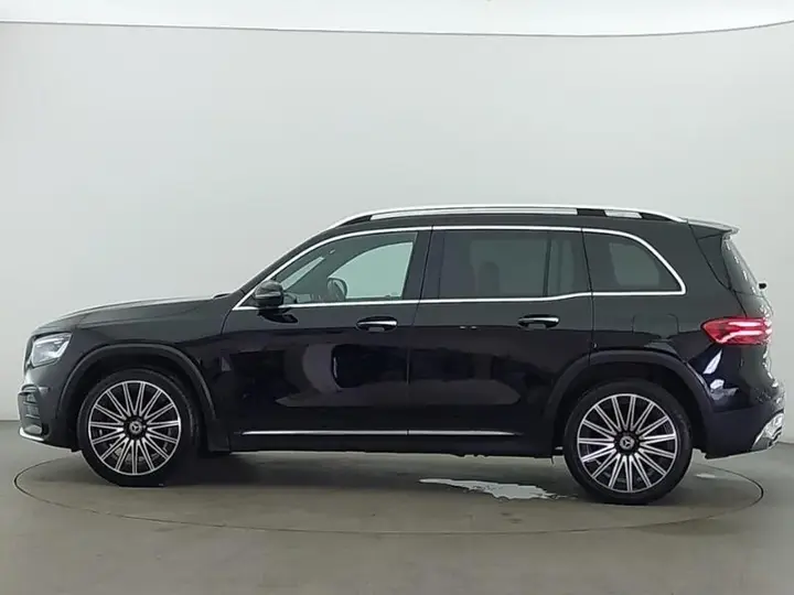 Mercedes-Benz Glb 2025 photo 4