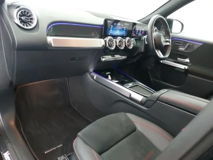 Mercedes-Benz Glb 2025 photo 5