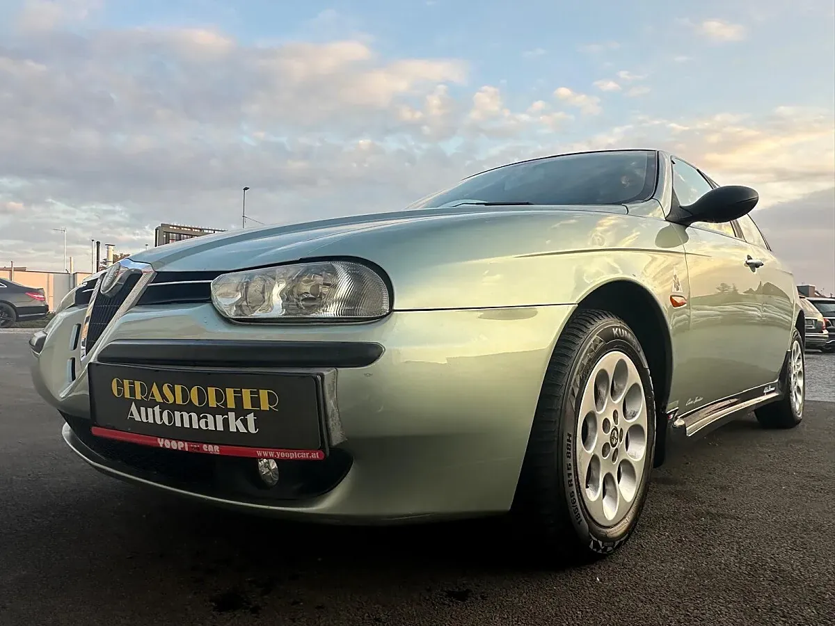 Alfa Romeo 156 2001 photo 2