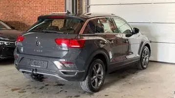 Volkswagen T-Roc 2021 photo 2