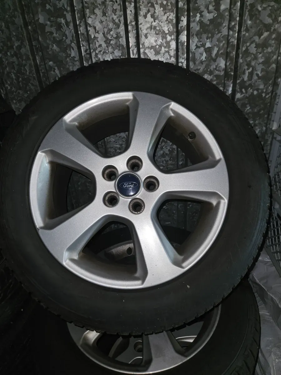Ford Galaxy 2016 photo 3