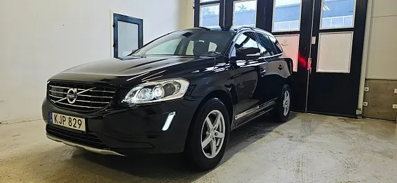 Volvo Xc60 2017 photo 2