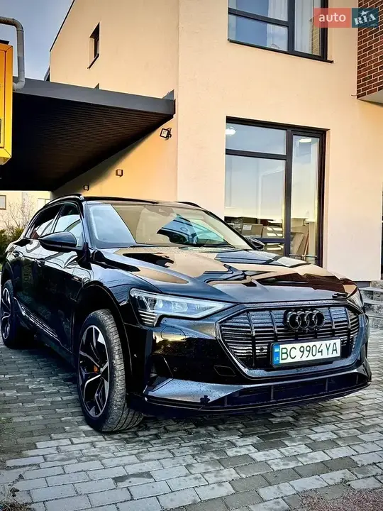 Audi E-Tron