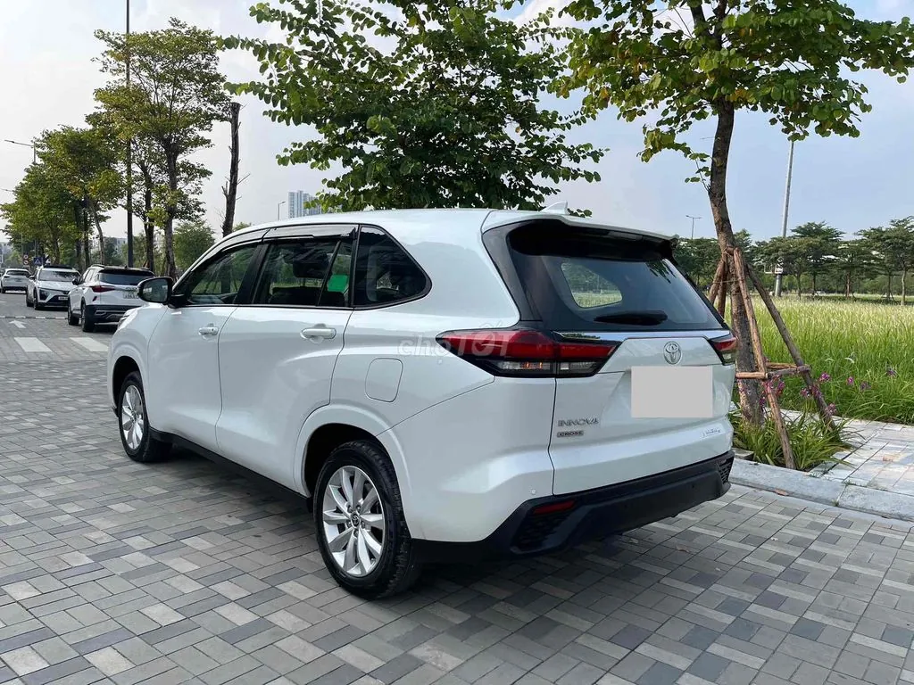 Toyota Innova Cross 2025 photo 5