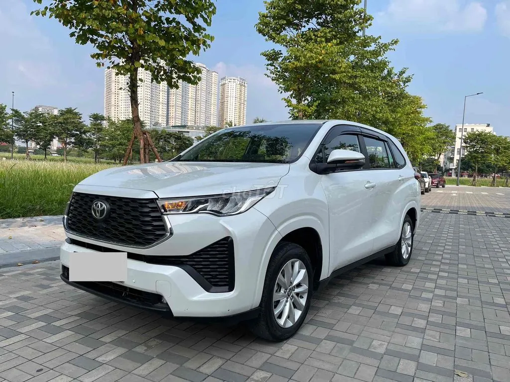 Toyota Innova Cross 2025 photo 2