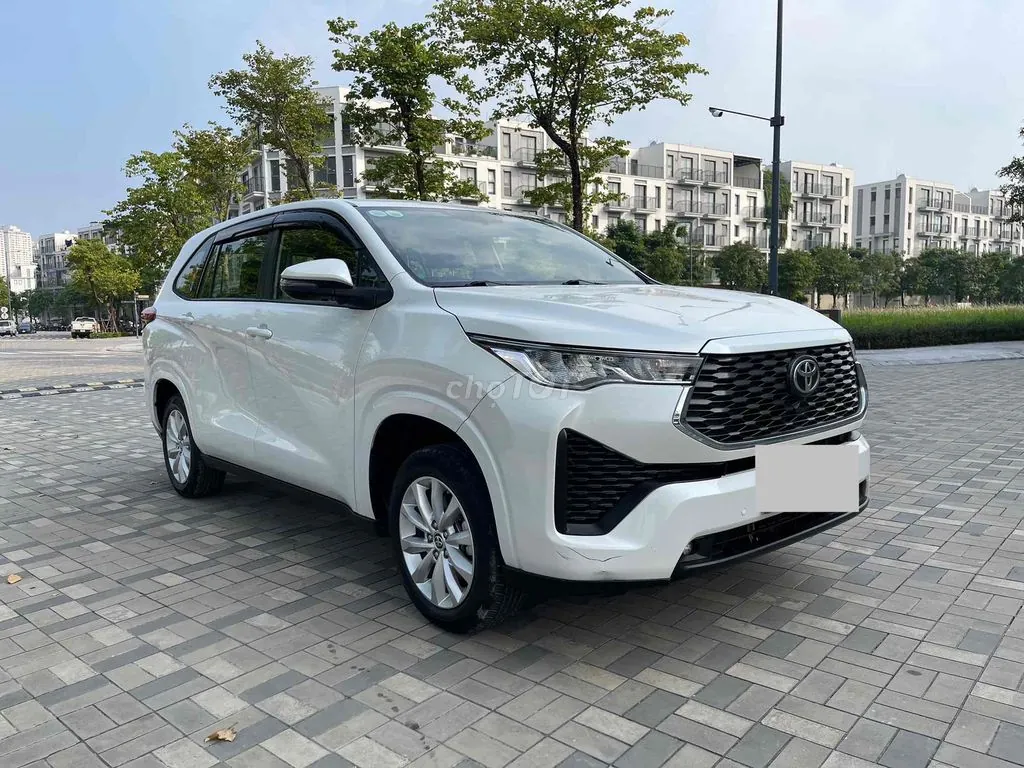 Toyota Innova Cross 2025 photo 3