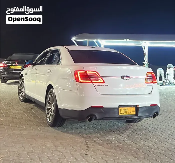Ford Taurus 2016 photo 5