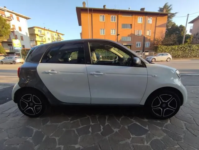 Smart Forfour 2018 photo 5