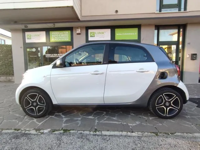Smart Forfour 2018 photo 4