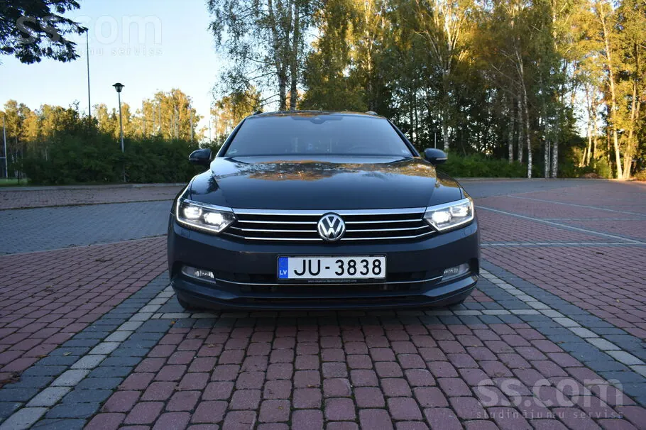 Volkswagen Passat 2018 photo 2