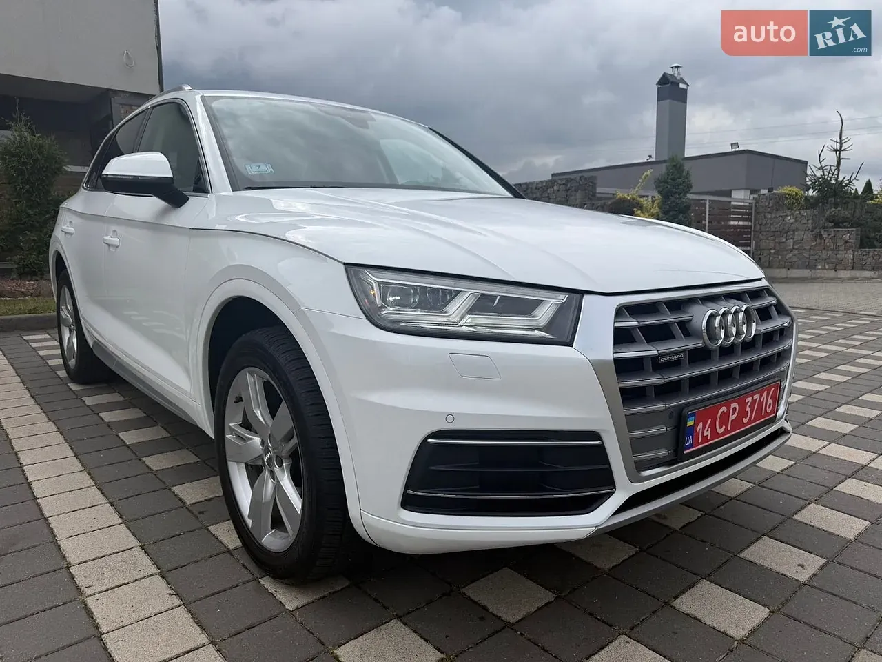 Audi Q5 2018 photo 2