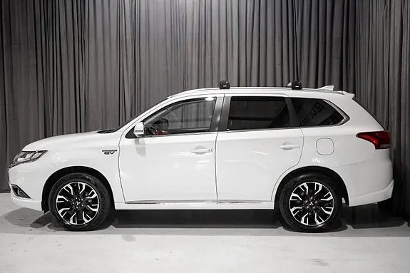 Mitsubishi Outlander 2017 photo 3