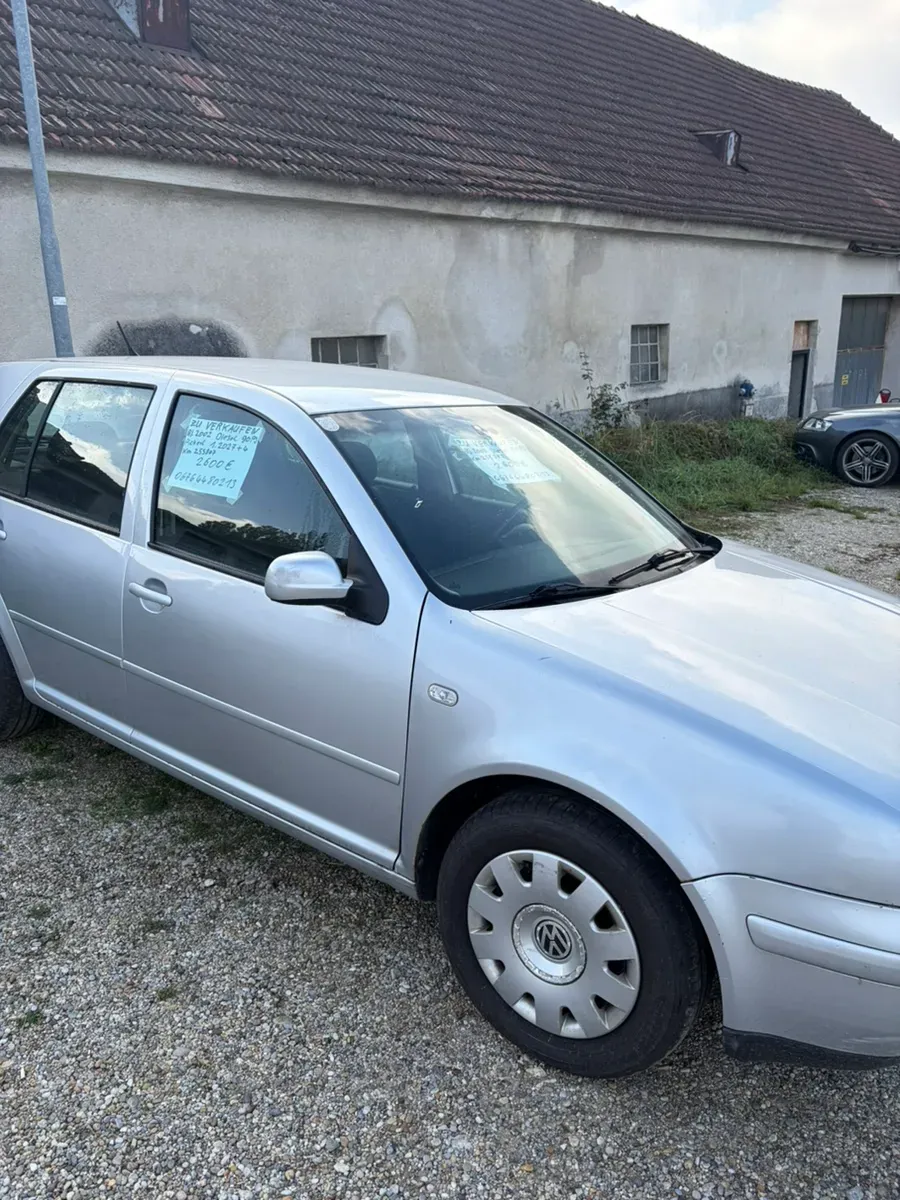 Volkswagen Golf 2002 photo 3