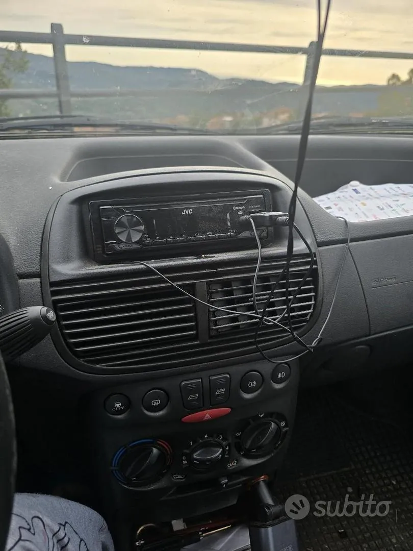 Fiat Punto 2005 photo 5