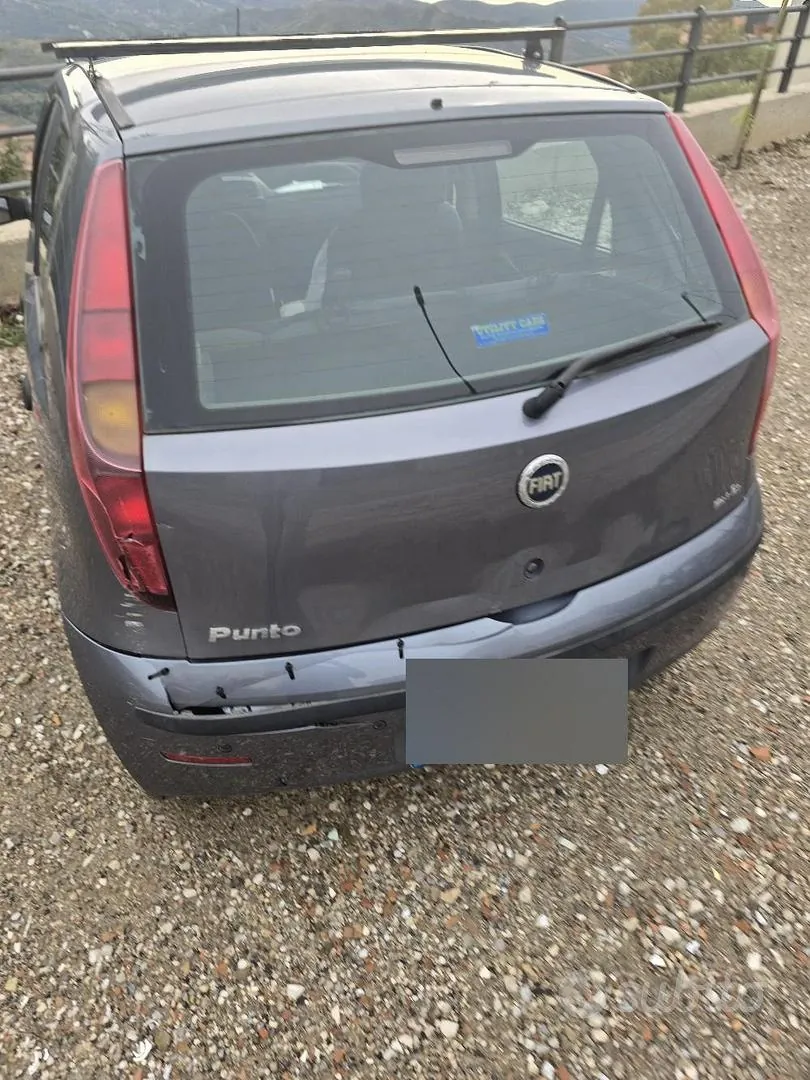 Fiat Punto 2005 photo 2