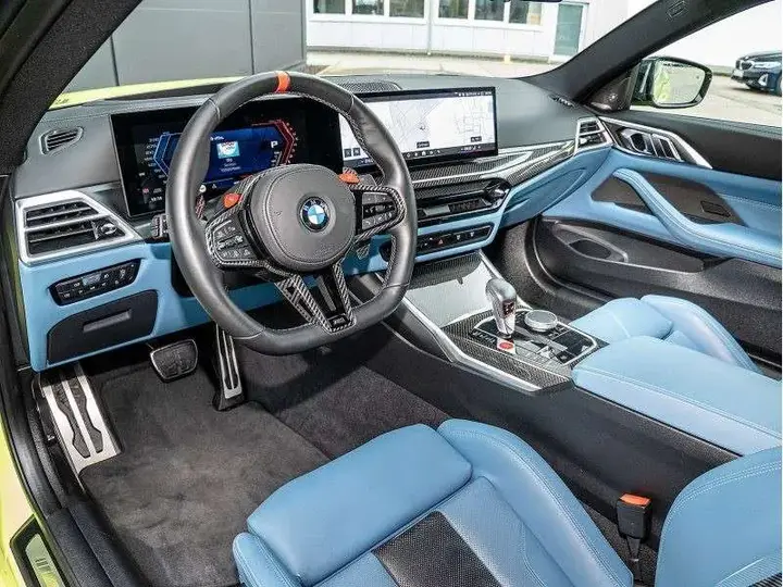 BMW M4 2025 photo 5