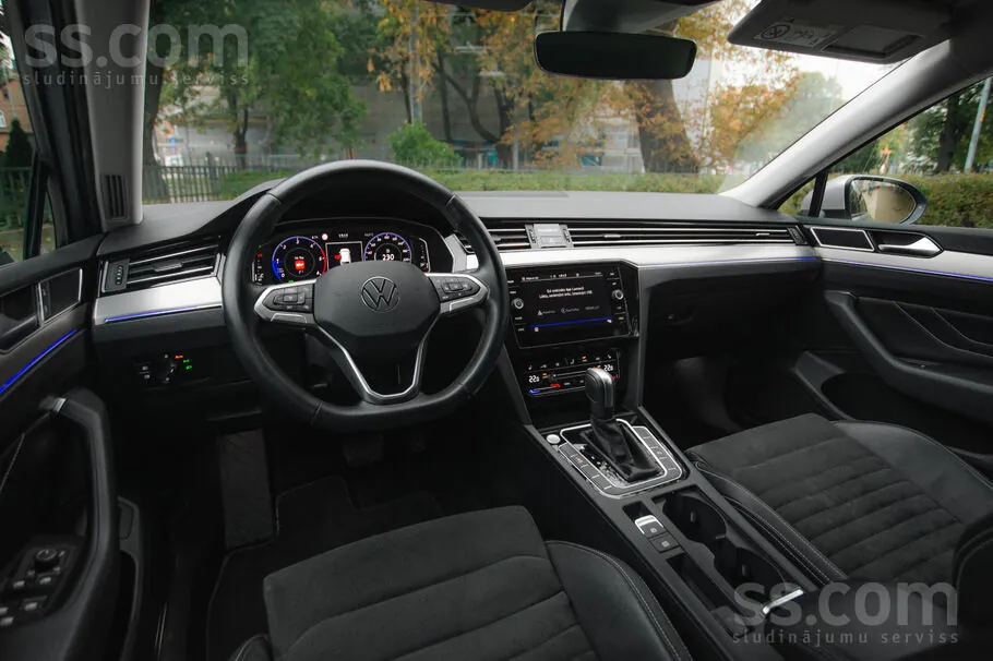 Volkswagen Passat 2022 photo 5
