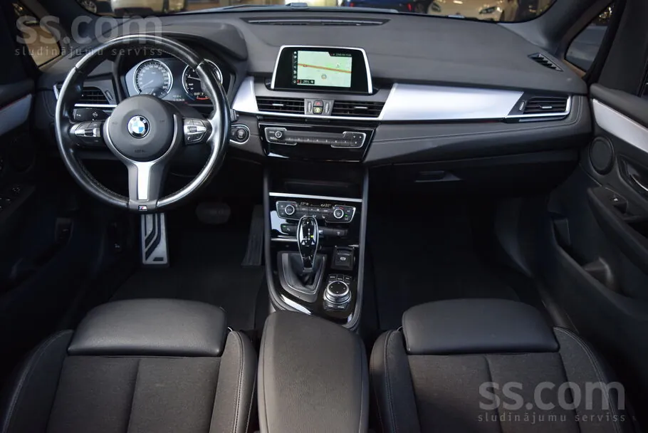 BMW 218Ia Gran Tourer M Sport 2022 photo 4
