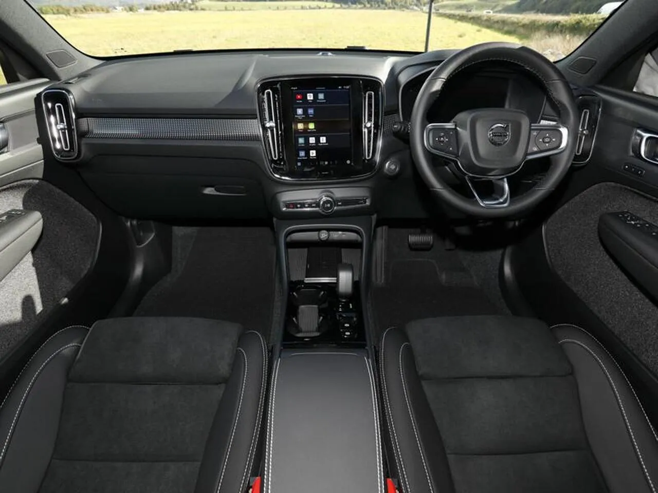 Volvo Xc40 2025 photo 3