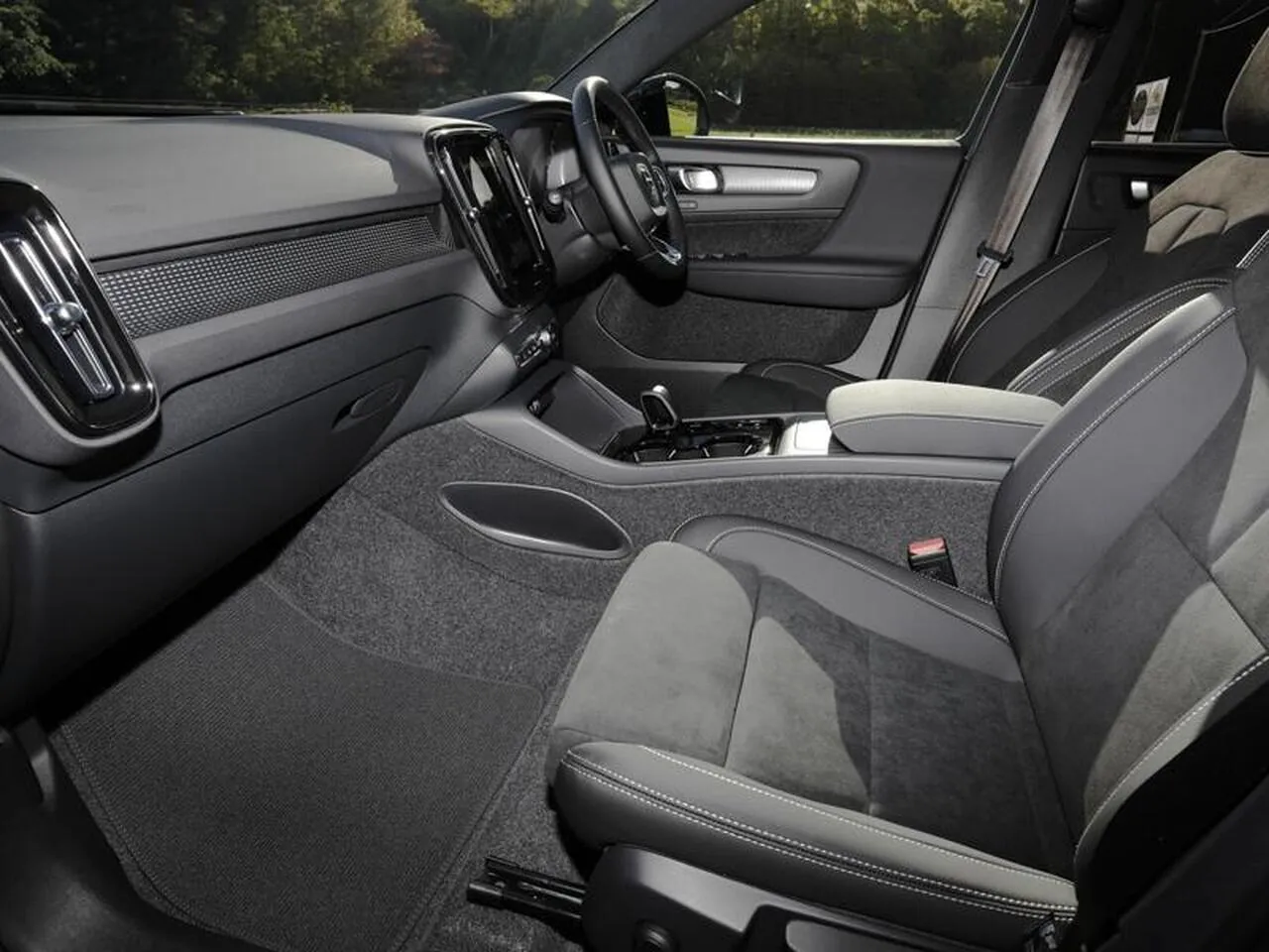 Volvo Xc40 2025 photo 5