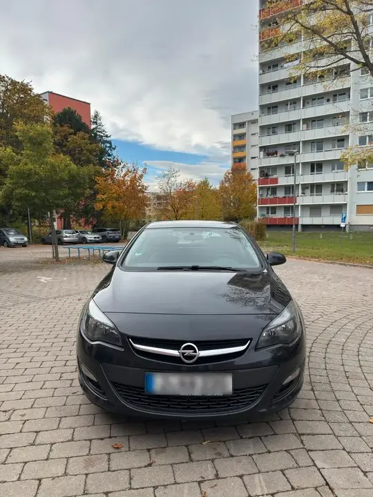 Opel Astra J
